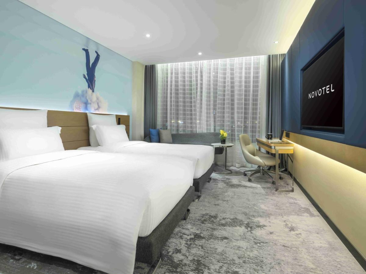 Novotel Guangzhou Baiyun Airport - Canton Fair Free Shuttle Bus & Official Registration Agency Esterno foto